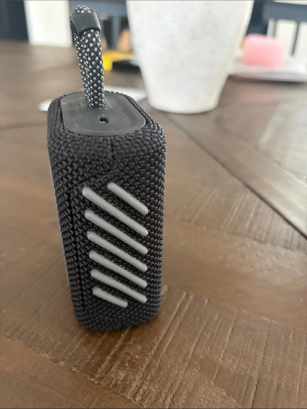 jbl go3 bluetooth speaker black works perfectly - Picture 2 of 4
